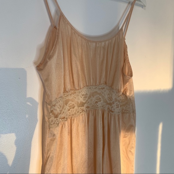 Vintage Night Gown - Picture 5 of 7